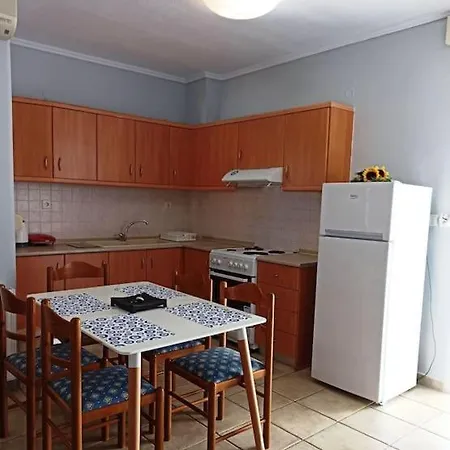 2nd Floor 300m From Sea Apartment Flogita
